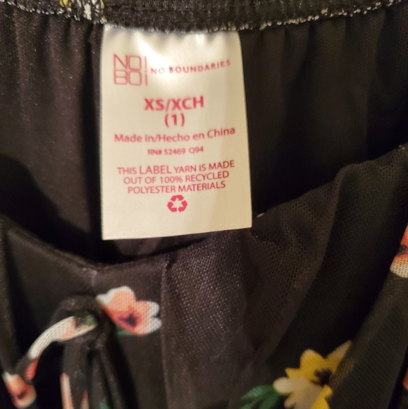 Dress - Picture 3 of 4